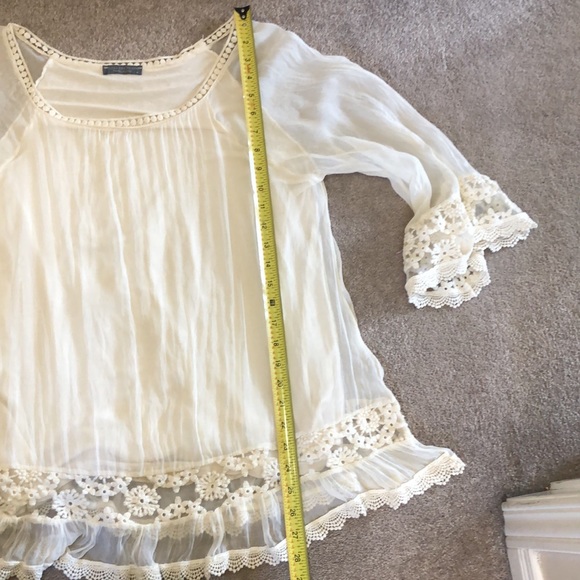 Piazza Del Tempio | 100% Silk Embroidered Italian Blouse - Picture 13 of 13